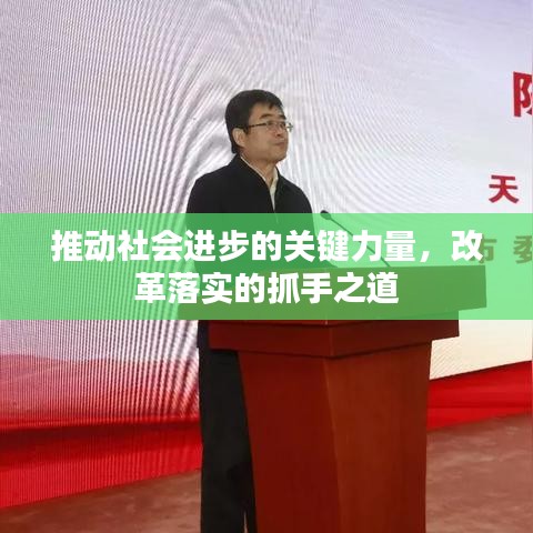 娇小玲珑
